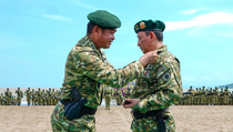 Kapolri Sigit Dikukuhkan Jadi Warga Kehormatan Kostrad