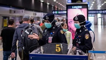 Kasus Covid-19 Melonjak di Malaysia, Pakar Kesehatan Imbau Tetap Gunakan Masker