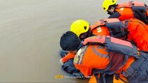 Kapal Muatan Pasir Tenggelam di Sungai Mahakam, 1 ABK Tewas