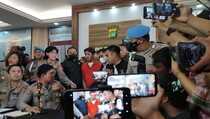 Momen Rizky Billar Bertemu Lesti Kejora di Kantor Polisi