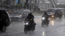 BMKG: Rabu, Jakbar dan Jaksel Diguyur Hujan Disertai Petir