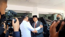 Pj Gubernur DKI di Balai Kota, Warga: Pak Heru Datang Rakyat Kecil Bahagia