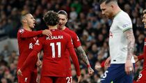 Dua Gol Salah Bawa Liverpool Kalahkan Tottenham Hotspur