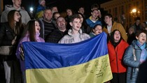 Disambut Penduduk, Pasukan Ukraina Masuki Kota Kherson
