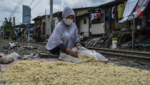 Jumlah Penduduk Miskin Mulai Turun Dekati Kondisi Sebelum Pandemi