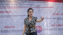 Rieke Minta Polisi Usut Otak Pembunuhan Aktivis Buruh Ermanto Usman
