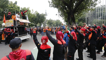 Buruh dan Pengusaha Saling Klaim Dirugikan Formula UMP 2026