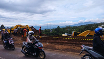 Polisi Rekayasa Lalu Lintas di Lokasi Gempa Cianjur