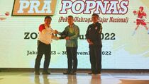 Dukung Olahraga Nasional, Aice Dapat Penghargaan Kemenpora