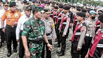 Panglima TNI Minta Personel Tegas Hadapi Gangguan Nataru