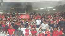 Penonton Piala AFF Teriakan Yel Yel agar Polisi Mengayomi Pertandingan