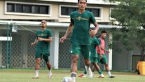 Liga 1: Persebaya Surabaya Bantah Rizky Ridho Hengkang