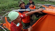 BNPB: Korban Gempa Cianjur Tak Boleh Bongkar Tenda Darurat Sendiri