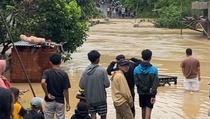 Banjir-Longsor Terjang Pandeglang dan Lebak, Jalan Putus