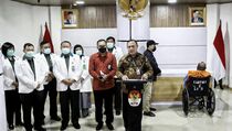 Firli Bahuri Sebut Lukas Enembe Contoh Pejabat yang Ugal-ugalan