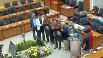 Anggota DPR Kumpulkan Donasi untuk Keluarga Korban Gagal Ginjal Akut