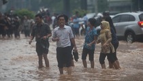 PB IDI Sarankan Penggunaan Sepatu Bot di Daerah Banjir