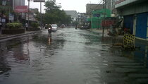 Banjir Rendam Pasar Beras, Distribusi Terganggu