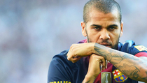 Alves: Jika Jadi Kaka, Dari Dulu Saya Tinggalkan Madrid