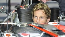 McLaren Janji Mobil Button Takkan Rusak Lagi