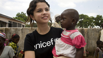 Selena Gomez Dukung Unicef