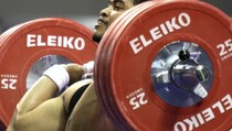 Lifter Deni Sudah Tak Sabar Bertanding di Olimpiade