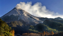 Gunung Marapi Kembali Meletus