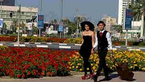 Ussy dan Andhika Pamer Foto Pre Wedding