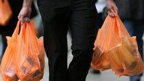Bali Belum Terapkan Kantong Plastik Berbayar