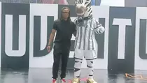 Legenda Juventus Edgar Davids Akui Atmosfer Sepak Bola Indonesia Luar Biasa