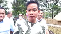 Bus Persis Solo Dilempar Batu, Gibran: Harus Tindak Tegas