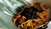 Menu Unik Warung Kongde di Surabaya, Masakan Madura Ditaburi 