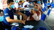 69,98 Juta Penduduk Indonesia Sudah Divaksin Covid-19 Dosis Ketiga