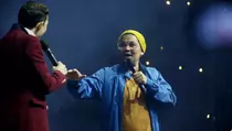 Muncul Perdana Usai Operasi, Indra Bekti Tampil Prima di Konser Blue