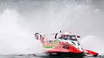 Thani Al-Qemzi Tercepat di Latihan Bebas Ekstra F1 Powerboat Danau Toba 2023