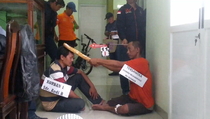 Rekonstruksi Pembunuhan PNS di Depok, Pelaku Bunuh Korban di Kamar