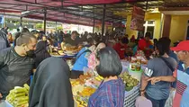 Keseruan Berburu Aneka Takjil di Pasar Benhil