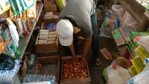 Harga Telur Turun, Minyakita di Temanggung Diserbu Pembeli
