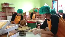 Perajin Kue Kering di Kota Bogor Panen Order Jelang Lebaran