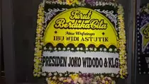 Rumah Duka Istri Wakapolri Dipenuhi Karangan Bunga, dari Jokowi hingga Prabowo