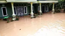 Banjir Rendam Permukiman dan Puluhan Hektare Lahan Pertanian di Lampung