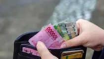 Pegawai BI protes OJK
