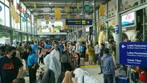 KAI Siagakan 303 Kereta Tambahan dari Stasiun Gambir dan Senen