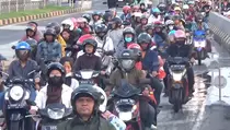 H-2 Lebaran, Ribuan Pemudik Motor Padati Jembatan Suramadu