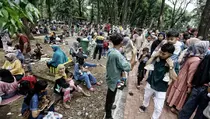 Capai Puncak Kepadatan Kemarin, Ragunan Prediksi 80.000 Turis Hari Ini