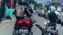 Viral Video Oknum TNI Tendang Motor Ibu Bonceng Anak