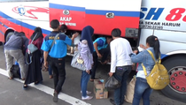 Arus Balik, Ratusan Pemilir Tiba di Terminal Pulogebang