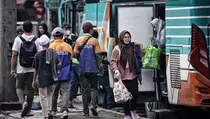 Video: Terminal Kampung Rambutan Mulai Dipadati Pemudik