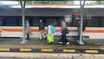 24.554 Pemudik Kembali Tiba di Stasiun Daop 8 Surabaya dari Kampung Halaman