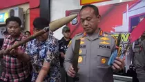 Polisi Ungkap Pabrik Senjata Tajam untuk Tawuran di Makassar